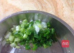 咸菜炒粉肠的做法图解6