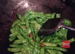 荷兰豆炒肉片的做法图解2