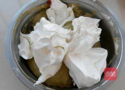 抹茶奶油蛋糕卷的做法图解11