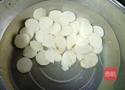 泥鳅淮山汤的做法图解1