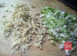 炸素丸子的做法图解5