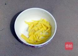 丝瓜肉片汤的做法图解2