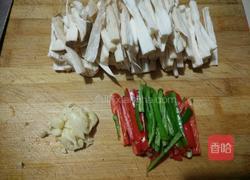 素炒手撕杏鲍菇的做法图解2