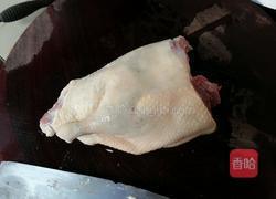 芹菜炒鸭肉的做法图解1