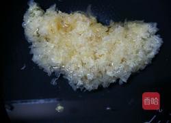 红枣银耳枸杞汤的做法图解1