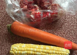 排骨玉米胡萝卜汤的做法图解1