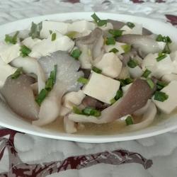 平菇烩豆腐的做法[图]