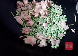 碗豆鸡肉饭的做法图解4