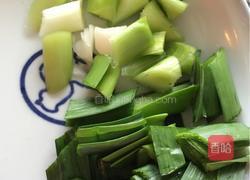 折耳根炒腊肉的做法图解6