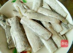 酥炸带鱼的做法图解1