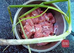 红烧片片肉汤的做法图解1