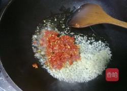 剁椒鱼头的做法图解10