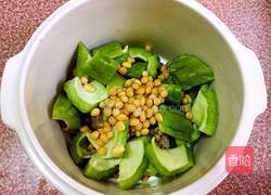 猪骨黄豆苦瓜汤的做法图解4
