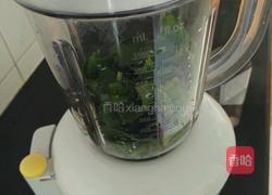 绿色炒面的做法图解2