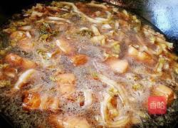 猪肉酸菜炖粉条的做法图解9