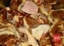 笋干烧鸭的做法图解1