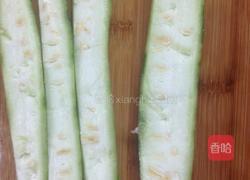 角瓜炒肉片的做法图解1