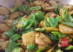 青椒炒土豆片的做法图解4