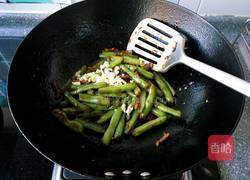 干煸豆角的做法图解9