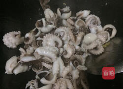 芹菜炒章鱼的做法图解5