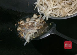 猪肉炒头菜丝的做法图解5