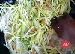 蒜苗炒鸡蛋的做法图解4