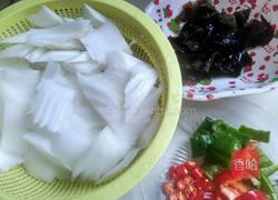 白菜炒木耳的做法图解2