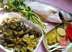 家常酸菜鲈鱼的做法图解1