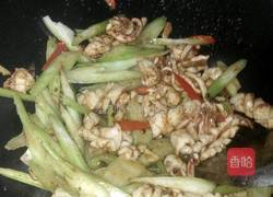 鱿鱼爆炒西芹的做法图解13