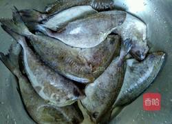 盘中鱼的做法图解1