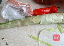 干锅莴笋的做法图解1