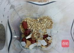 燕麦红枣花生核桃露的做法图解2