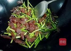 蒜心炒腊肠的做法图解6