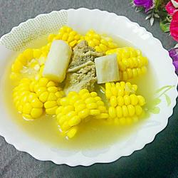 山药玉米板骨汤的做法[图]