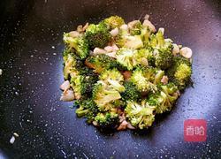 耗油肉丁西兰花的做法图解5