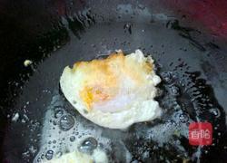香煎荷包蛋(煎鸭蛋)的做法图解7