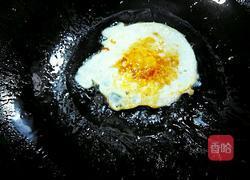 香煎荷包蛋(煎鸭蛋)的做法图解8