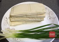 茄汁豆腐的做法图解1