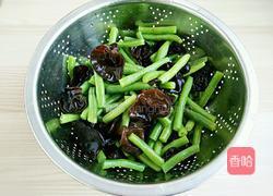 豆角木耳炒肉丝的做法图解7