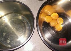 八寸戚风蛋糕的做法图解2