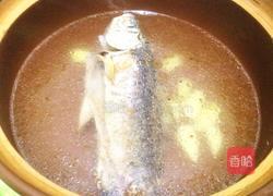 鲫鱼金针菇汤的做法图解7