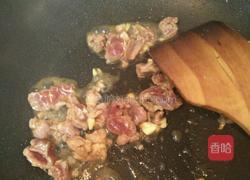 番茄豆腐炒瘦肉的做法图解4
