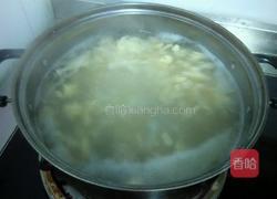 猪血大米粥的做法图解3