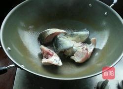 鱼头汤的做法图解3