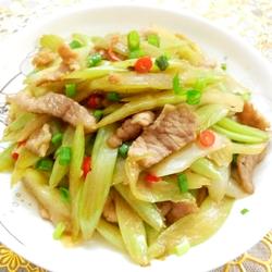 西芹炒肉的做法[图]