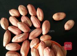 西芹花生的做法图解1