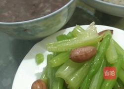 西芹花生的做法图解6