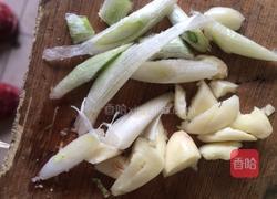 炒白菜馒头的做法图解3