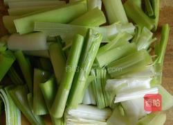 冻豆腐蒜苗炒肉的做法图解6