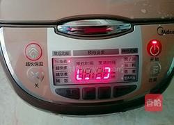 豌豆腊味糯米饭的做法图解3